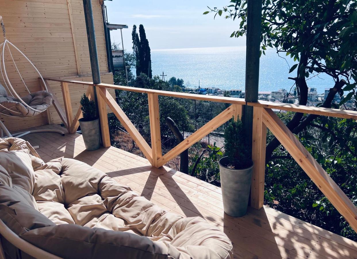 Vysota Hotell Gagry Eksteriør bilde