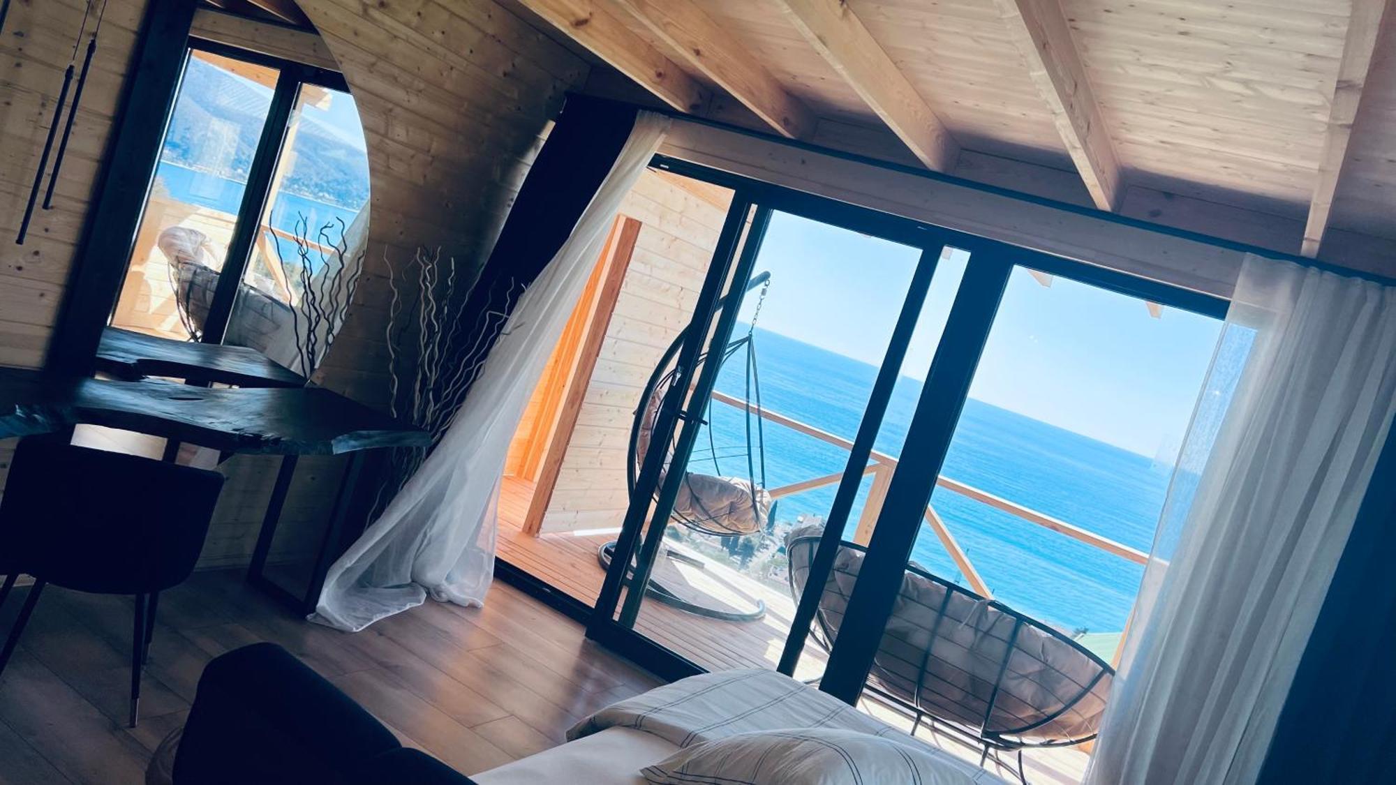 Vysota Hotell Gagry Eksteriør bilde