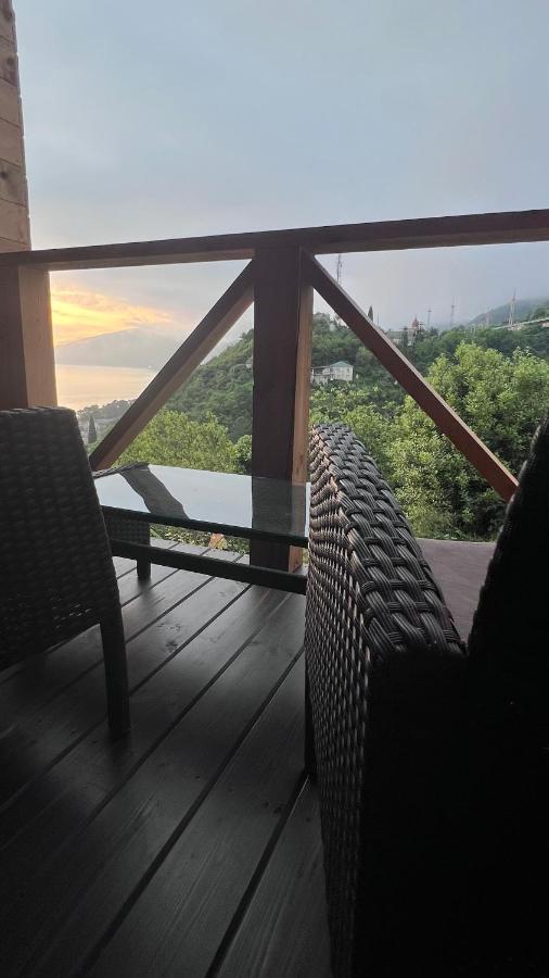 Vysota Hotell Gagry Eksteriør bilde