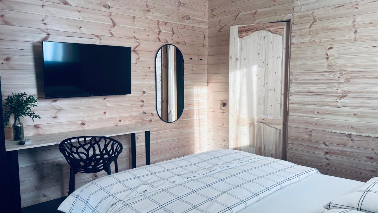 Vysota Hotell Gagry Eksteriør bilde